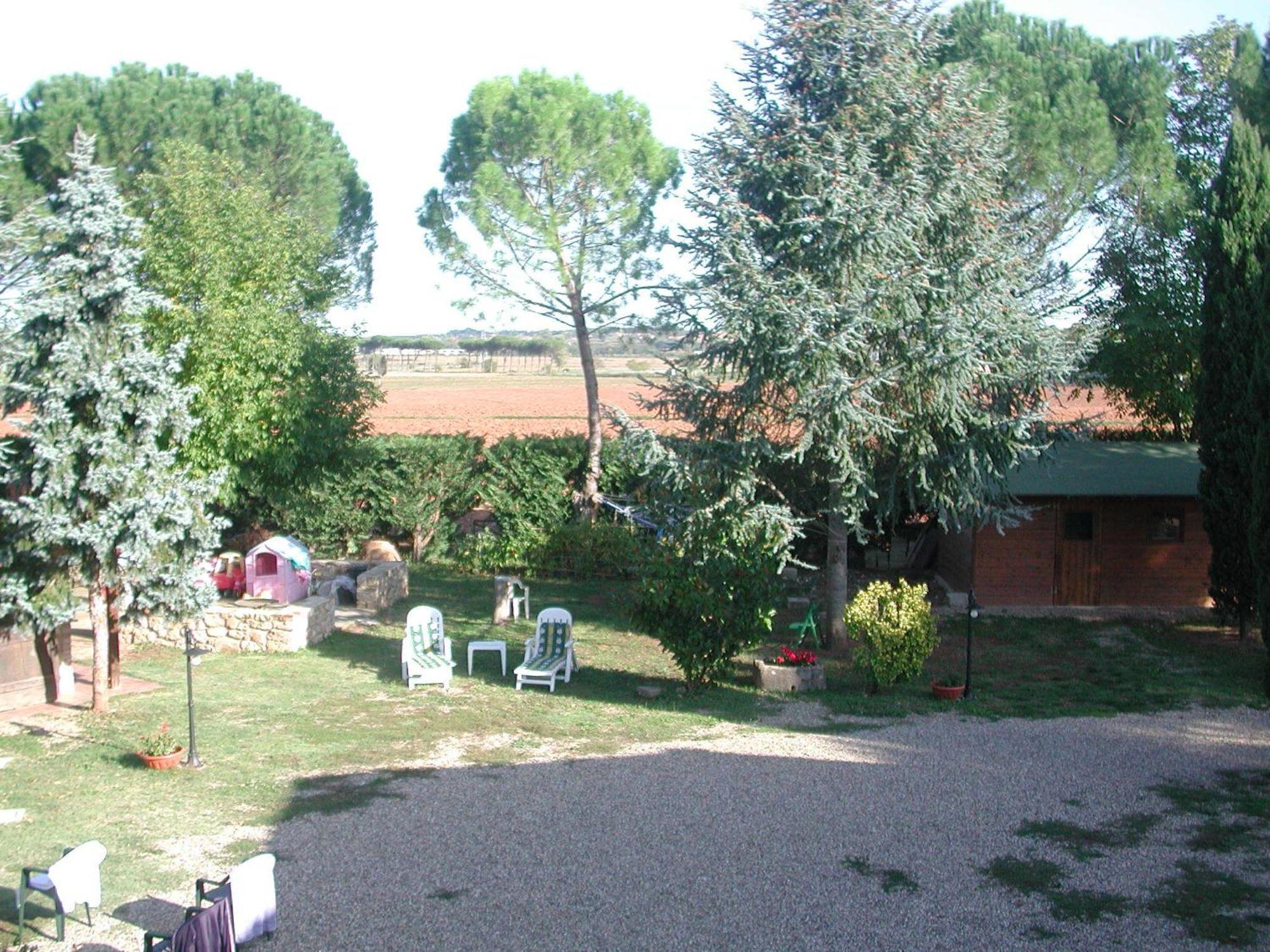Gasthaus Casale Il Colombaio Di Toiano Valli Exterior foto